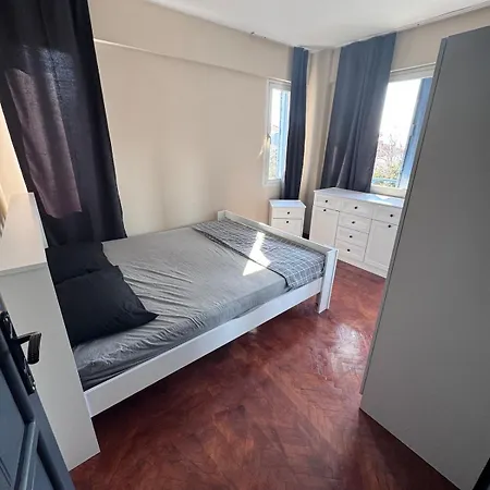 펜션 3br In 쿠사다시